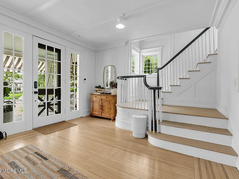 206 Brighton Ave — Photo 90