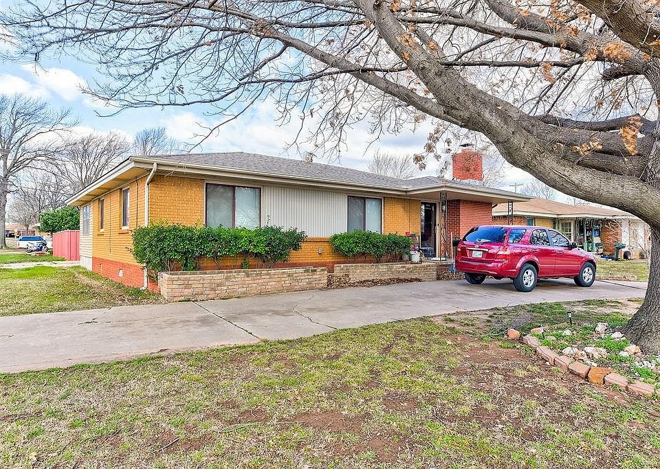 1st image of 4420 Woodedge Dr