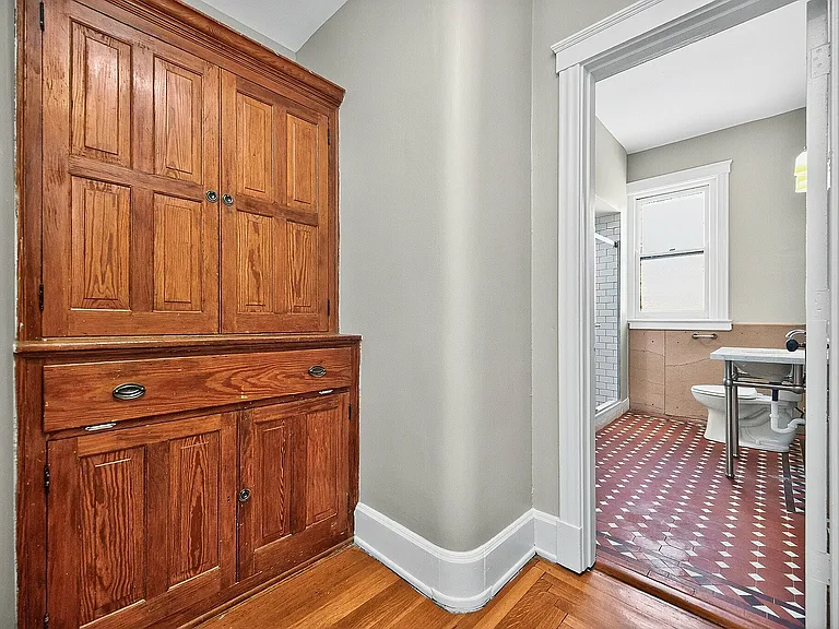 Clermont Condominiums — Photo 28