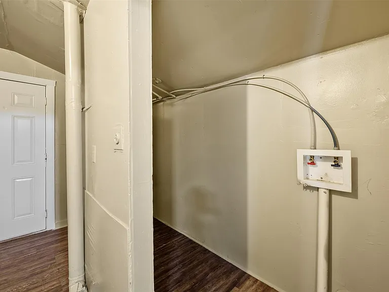 5503 S Acres Dr — Photo 20