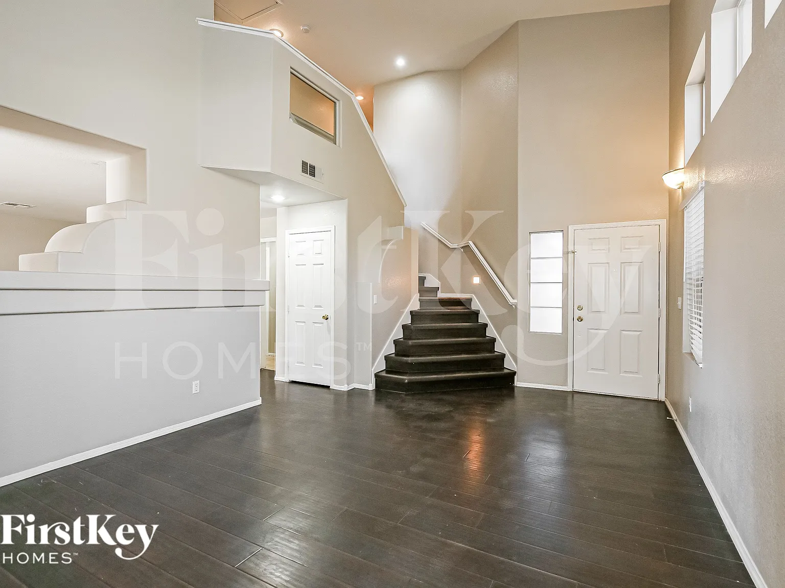 4 bed, 2.5 bath, 2147 sqft, $2,155 — Photo 3
