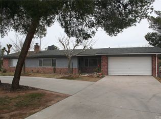 10730 3rd Ave, Hesperia, CA 92345