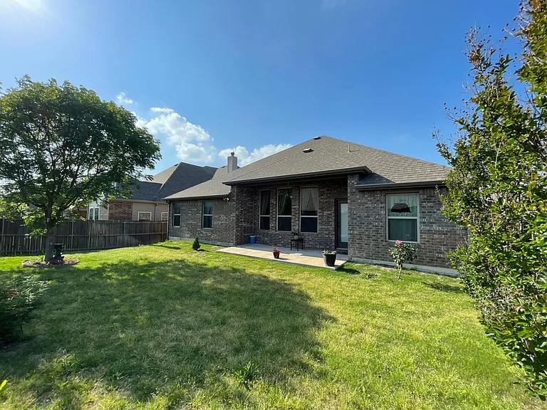 3404 Walnut Ln — Photo 19