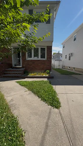 327 Chesterton Ave Photo 1