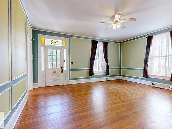 5th image of 906 Green St
