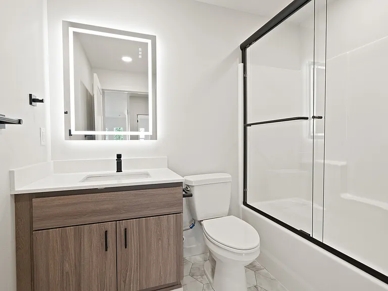 7044 SW Gonzaga St #304 — Photo 11