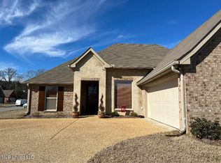 117 Woodridge Dr, Pearl, MS 39208