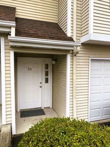 2390 State Street APT 5C, Hamden, CT, 06517