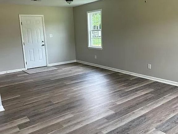 4th image of 4617 Webb Lake Rd