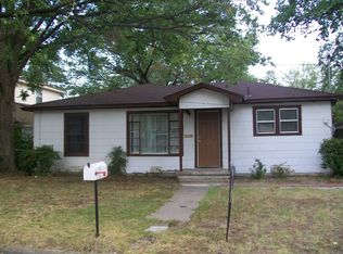 1518 E Pecan St, Gainesville, TX 76240