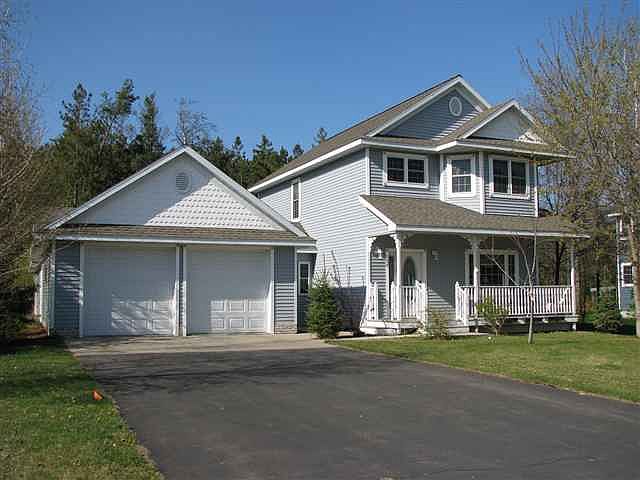 1st image of 2974 Saddlewood Dr