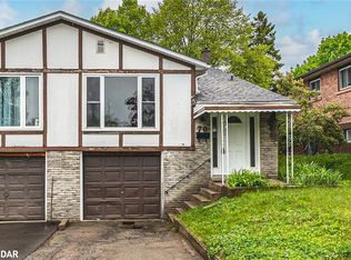 70 Highcroft Rd, Barrie, ON L4N2X7