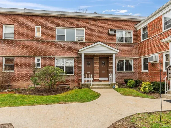 87-24 Marengo Street #2B, Holliswood, NY 11432
