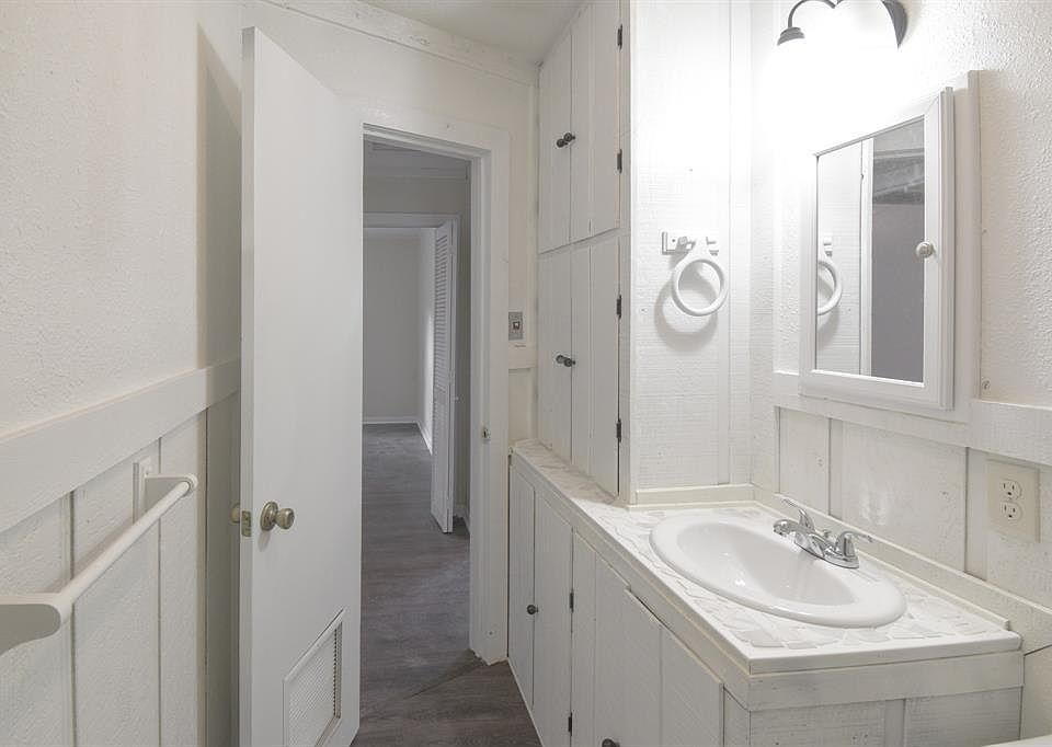 301 3rd St, Stowell, TX 77661 Zillow