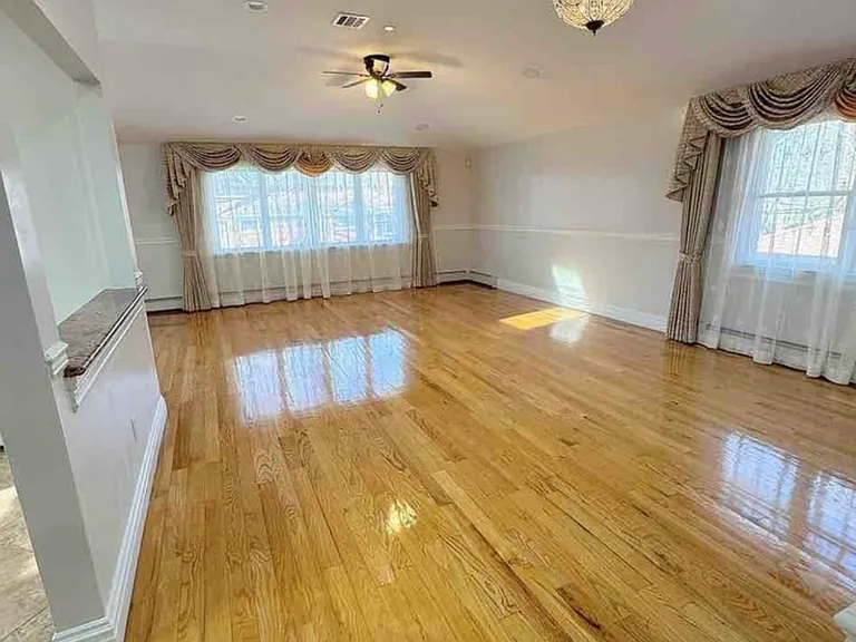 253-16 61st Ave #1-F — Photo 1