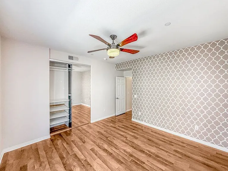 8862 Spectrum Center Blvd — Photo 15