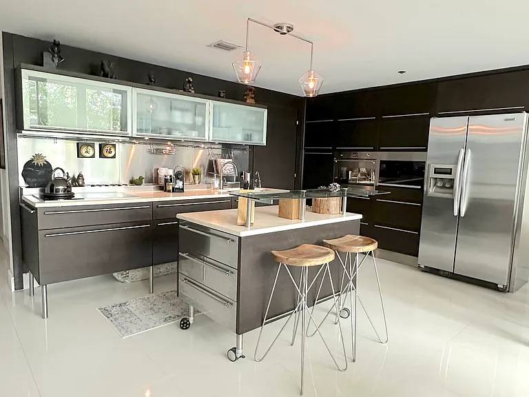 6000 Collins Ave #509 — Photo 2