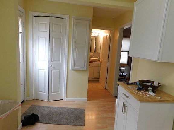 4th image of 705 9th Ave S #N