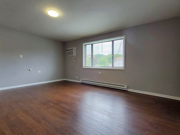 3rd image of 926 Dunlop Ave APT 308