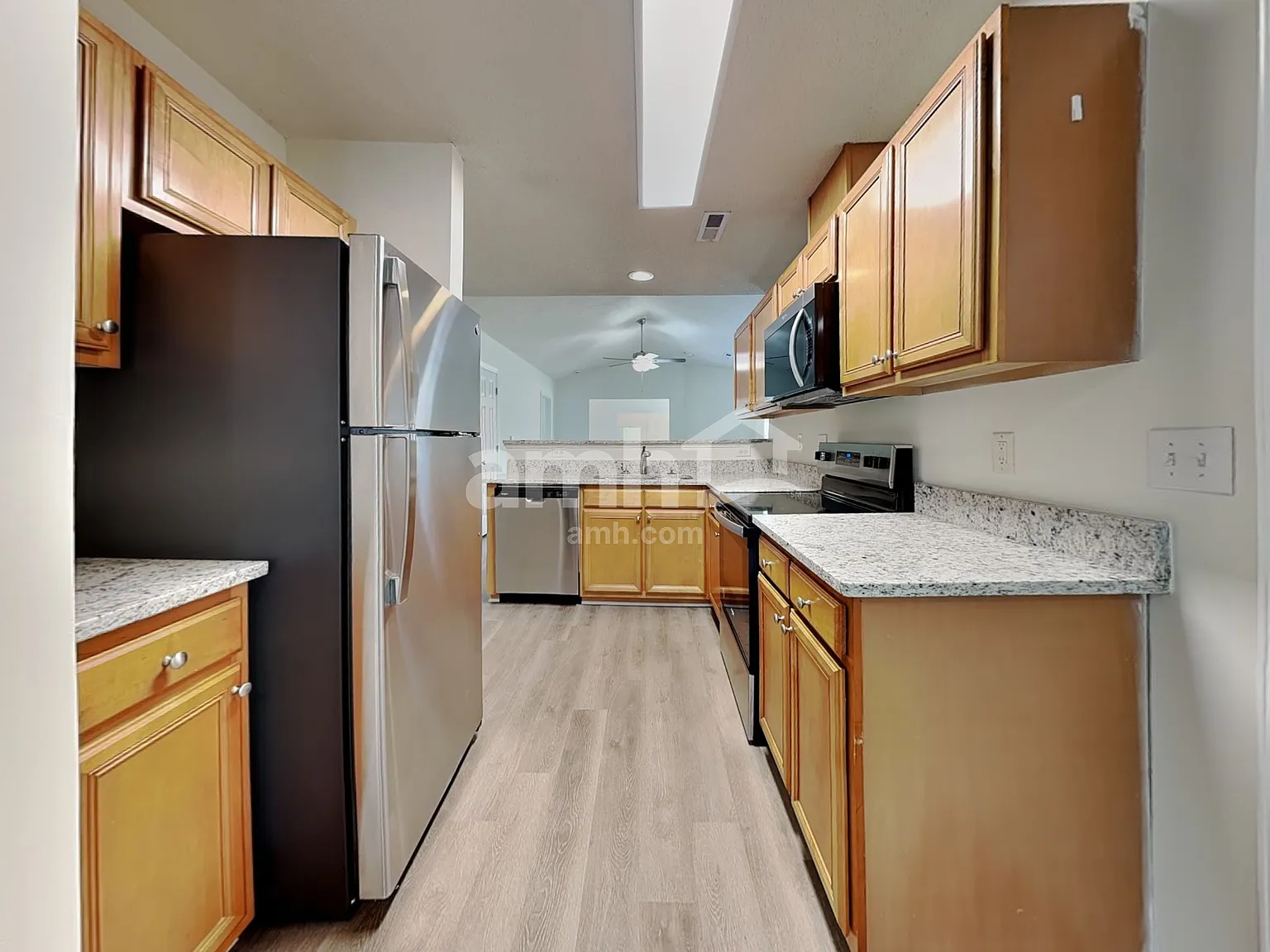 2 bed, 2.0 bath, 1250 sqft, $1,615 — Photo 3