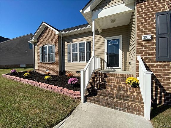 2nd image of 3916 Shenandoah Cir