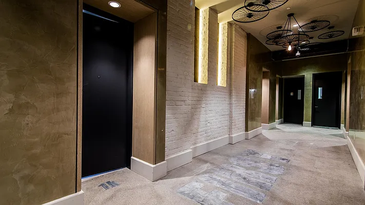 Rented by Nooklyn NYC LLC | media 44