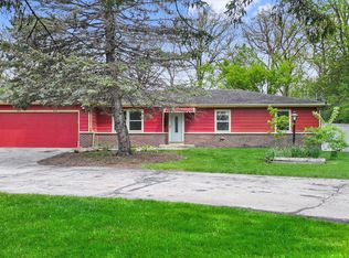 8 Half Day Rd, Lincolnshire, IL 60069