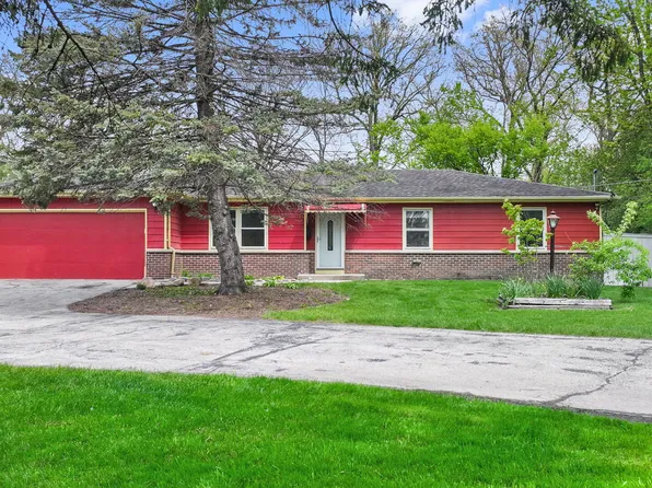 8 Half Day Rd, Lincolnshire, IL 60069