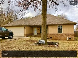 3417 S Oak Ave, Springfield, MO 65804