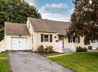 922 Beverly Dr, Syracuse, NY 13219