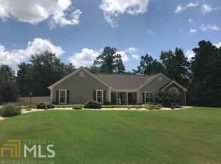 126 Hickory Ct, Williamson, GA 30292