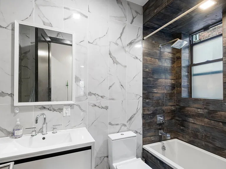 1054 Park Pl #3D — Photo 10