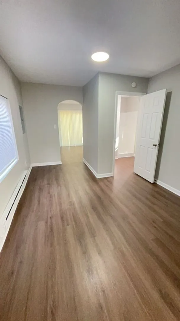 For Rent: 424 S Elliott St. 2 Bedroom, 1 Bath Home! Coming Soon! Covered Front Porch! — Photo 3