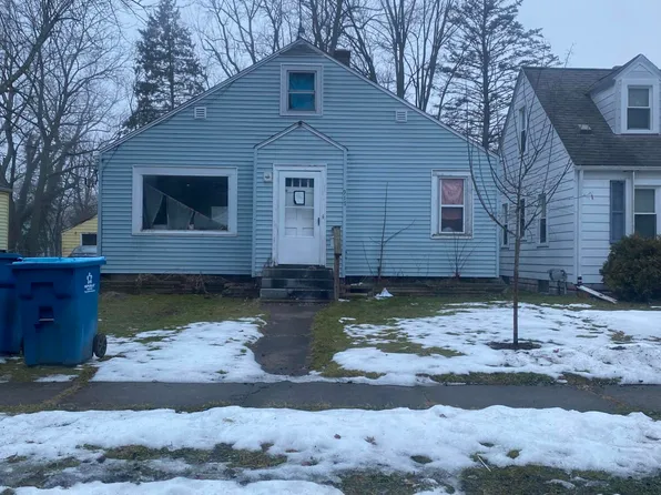 917 Southworth Ter, Kalamazoo, MI 49048