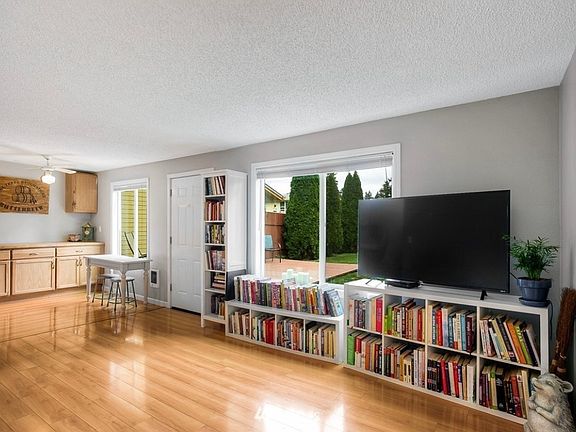 5th image of 10435 13th Avenue Ct S