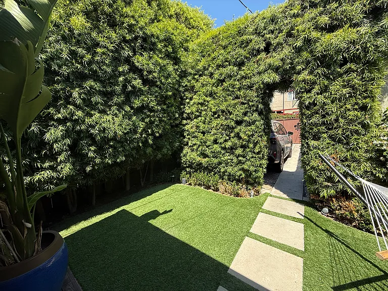 1608 Cedar Ave — Photo 23
