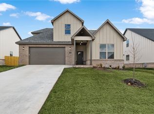 1110 Bootleg Rd, Centerton, AR 72719