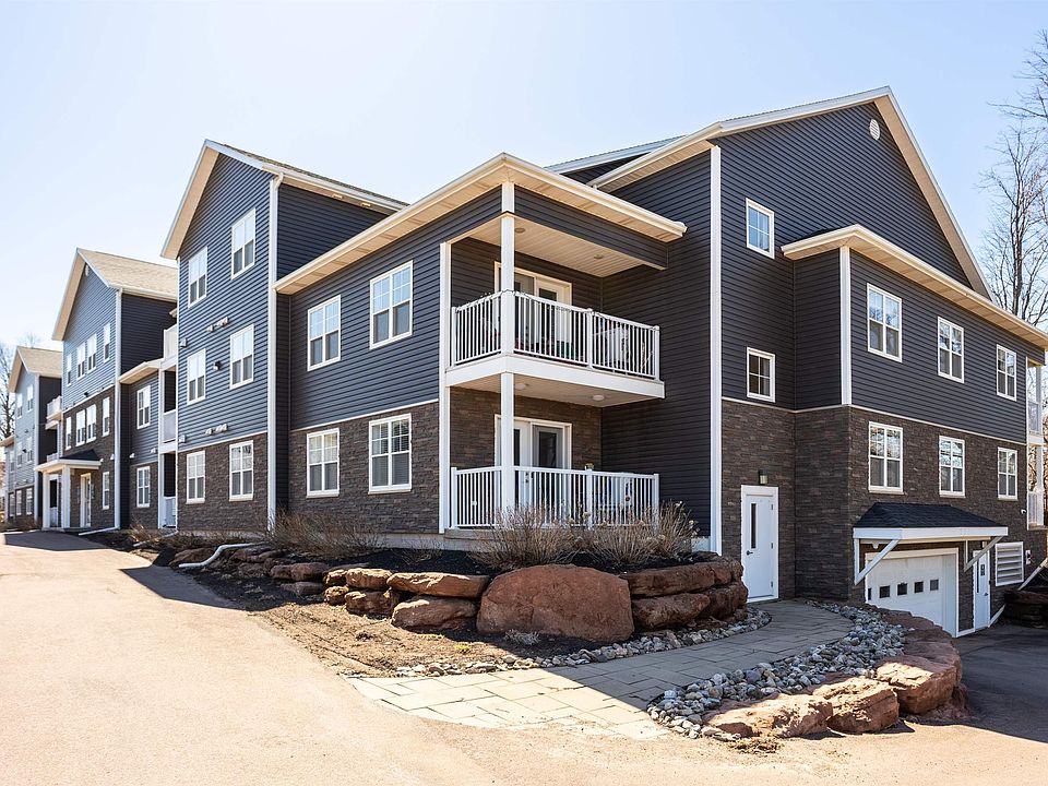 1st image of 29 Stratford Rd #105
