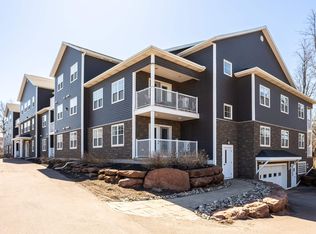 29 Stratford Rd #105, Stratford, PE C1B1T4