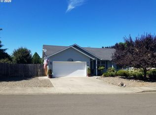 2669 Golfview Ave, Sutherlin, OR 97479