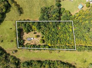 335 Alley Cat Ln, Mount Airy, NC 27030