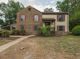 11633 Olde Coach Dr, Midlothian, VA 23113