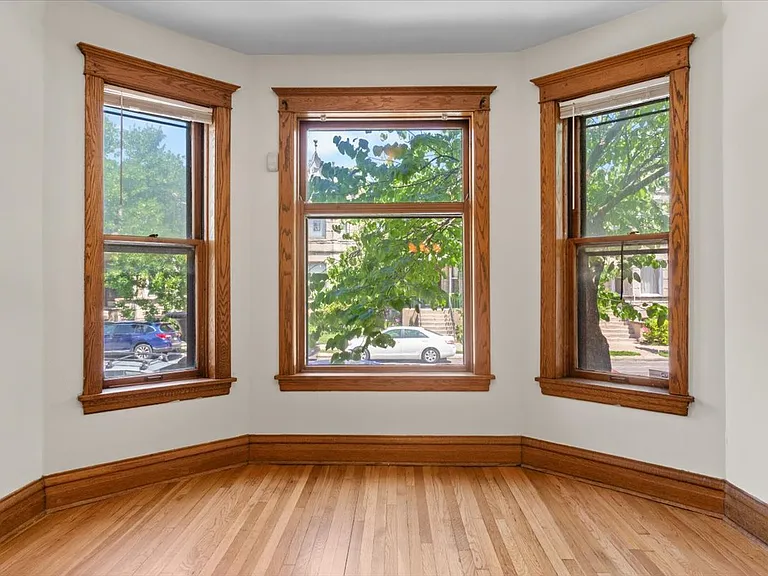 3311 W Wrightwood Ave #1 — Photo 4