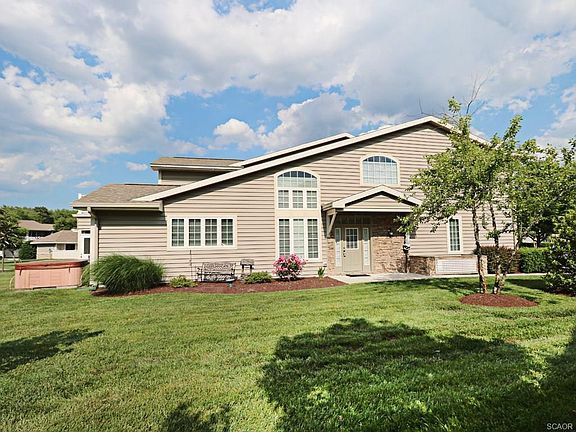 4th image of 21118 Arrington Dr