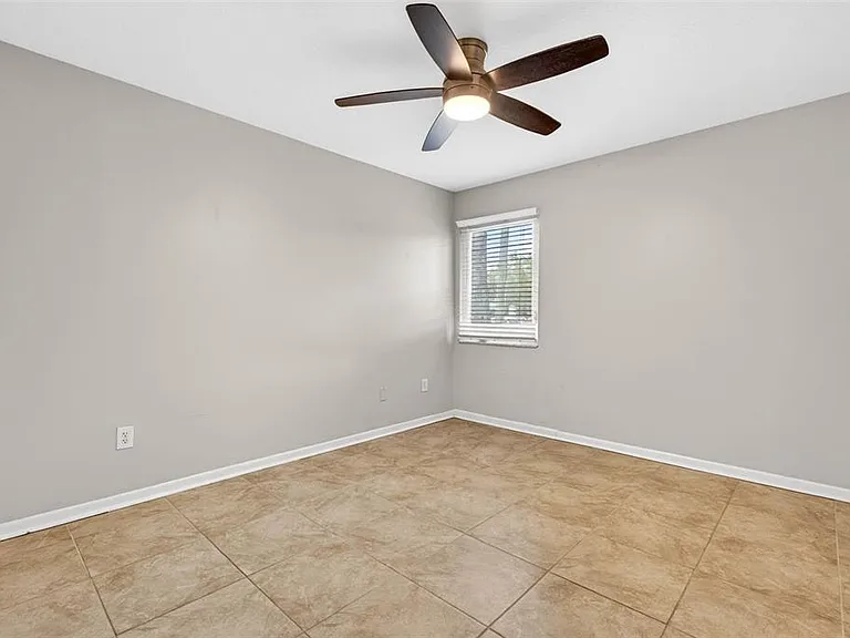 527 S Lincoln Ave #A104 — Photo 12
