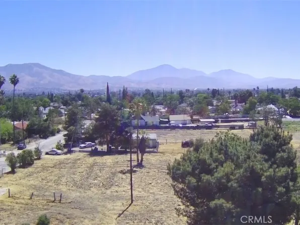 25237 Bessant St #12, San Bernardino, CA 92404