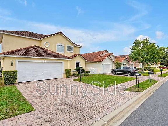 2nd image of 441 Robin Rd