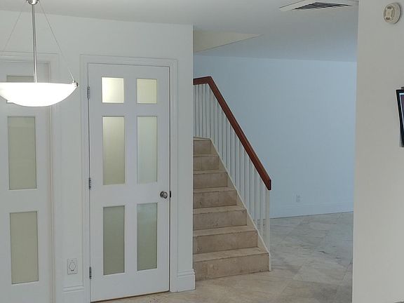 4th image of 728 NW 98th Way