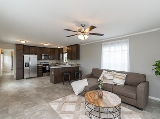 49691 Berkshire Dr E #448, Utica, MI 48315