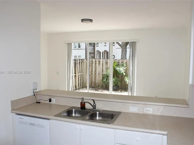 4284 SW 157th Ave #127 — Photo 2